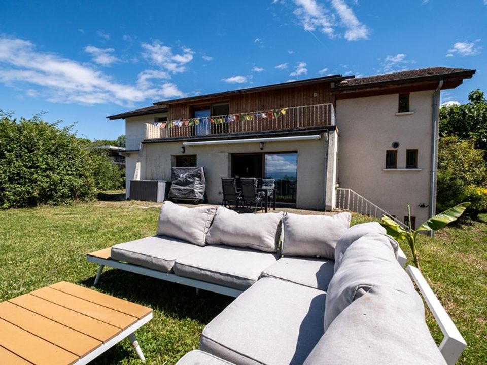 Villa i Thonon-les-Bains, Haute-Savoie - foto 1