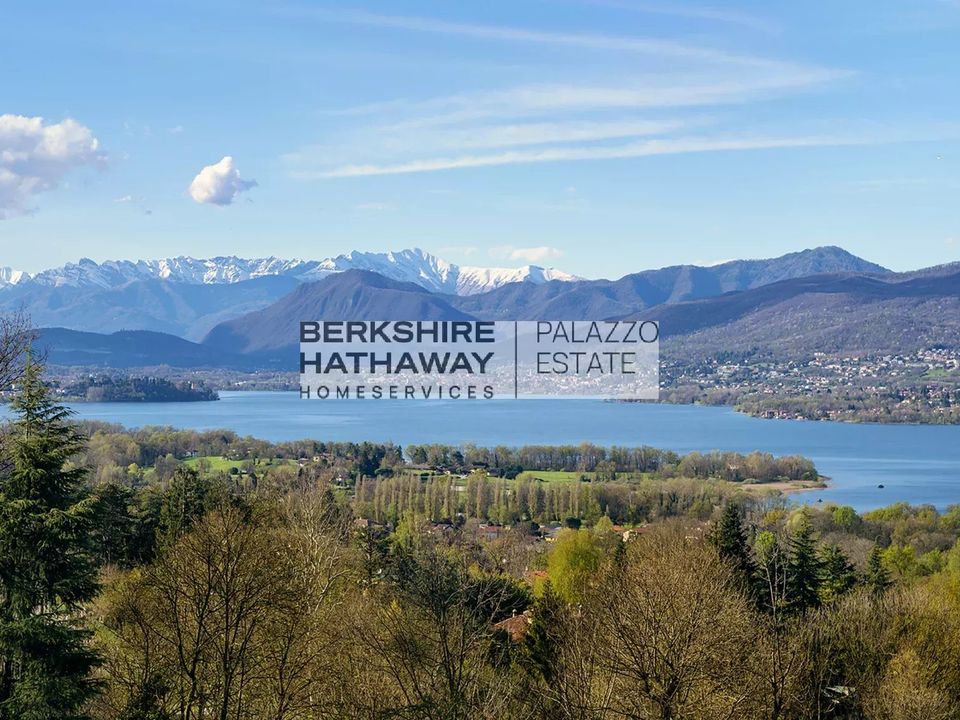 Villa i Galliate Lombardo, Varese - foto 1
