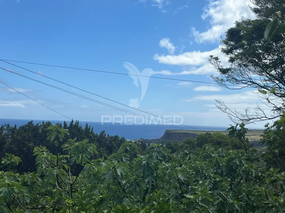 Helårsgrund i Vila da Praia da Vitoria, Terceira - foto 1