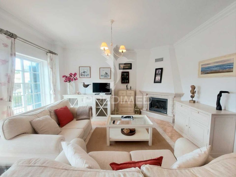 Apartment in Loule, Faro - photo 4