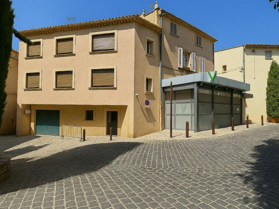 Erhvervsejendom i Ceyreste, Bouches-du-Rhone - foto 1