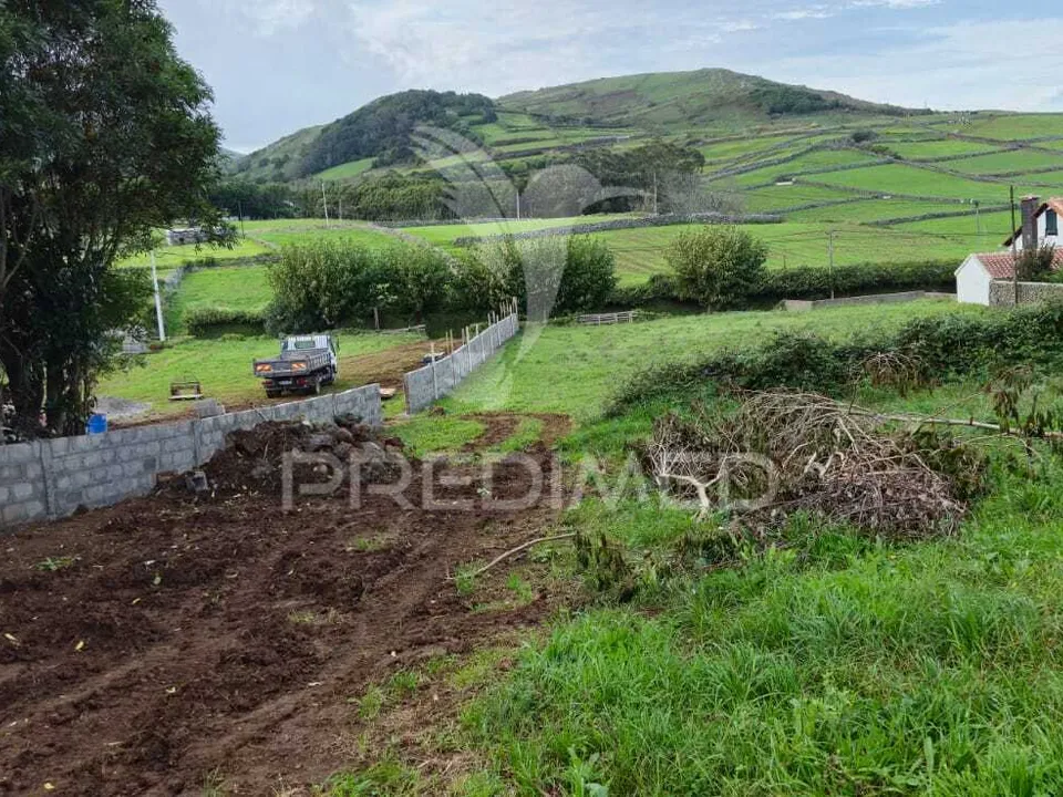 Helårsgrund i Vila da Praia da Vitoria, Terceira - foto 1