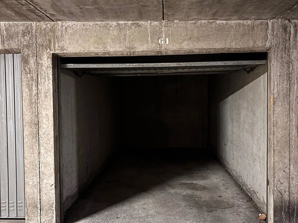 Garasje i Lyon, Rhone - bilde 1