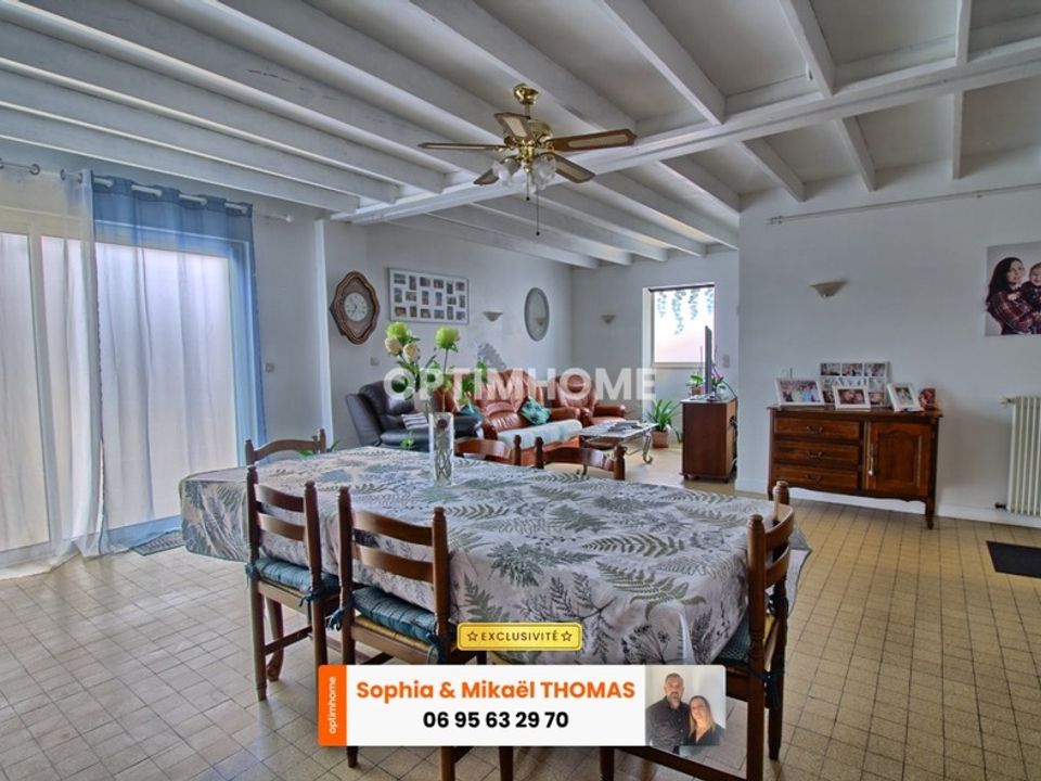 Villa in Chaussin, Jura - foto 1