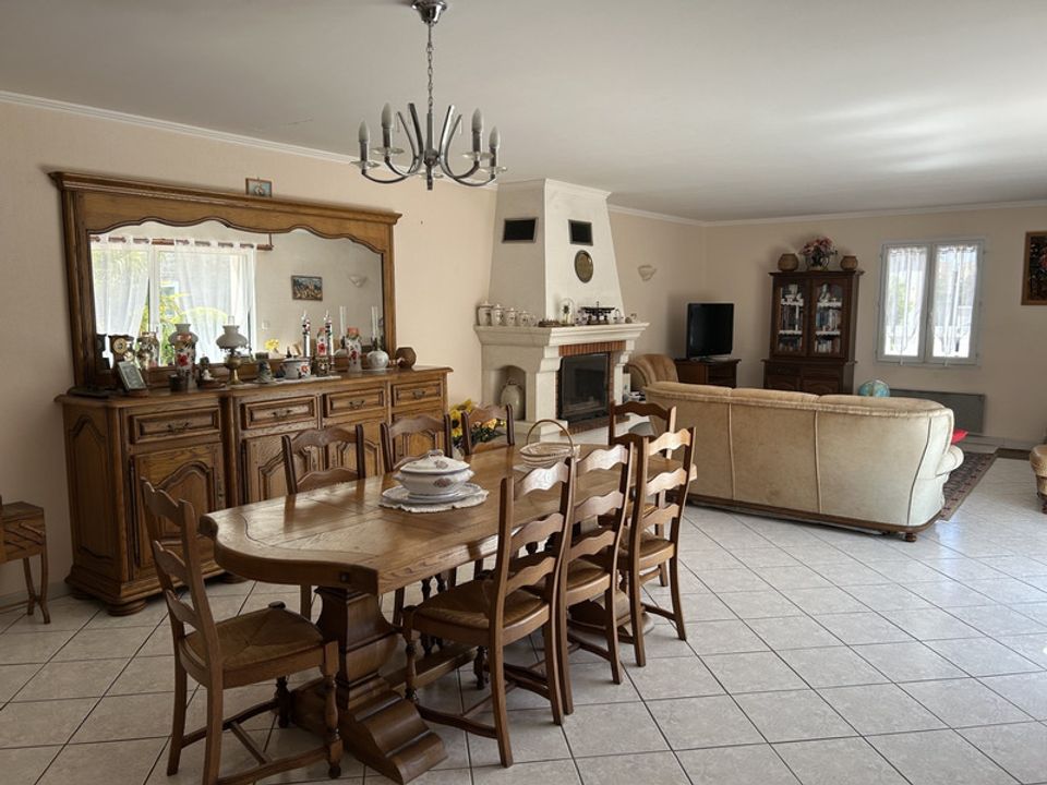 Dorpshuis in Pamproux, Deux-Sevres - foto 4
