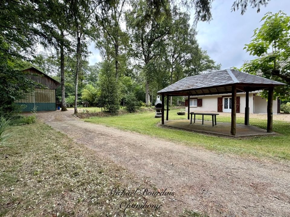 Villa in Savigne-Sous-Le-Lude, Sarthe - foto 1