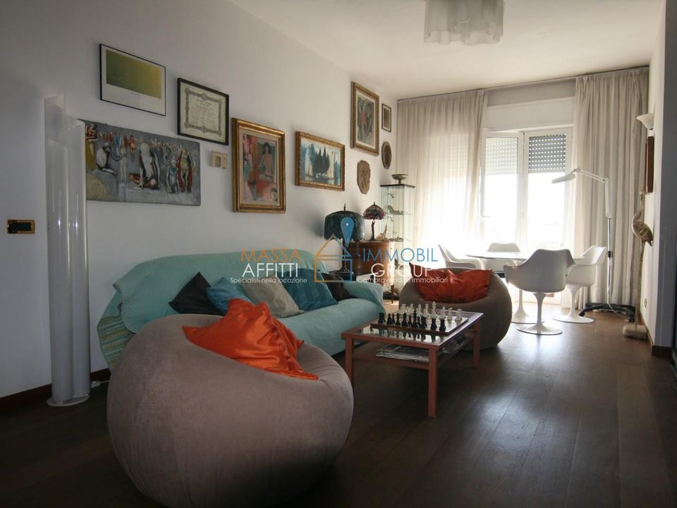 Lejlighed i Carrara, Massa and Carrara - foto 1