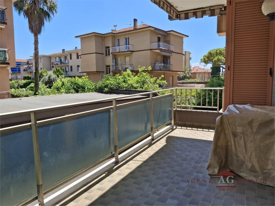 Lejlighed i Bordighera, Imperia - foto 1