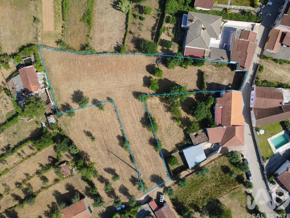 Helårsgrund i Vila Nova de Poiares, Coimbra - foto 1