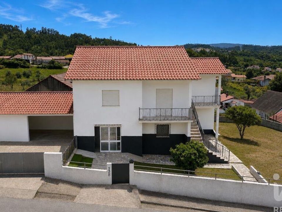 Casa de pueblo en Penela, Coimbra - foto 1