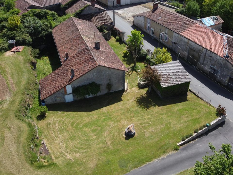 Villa i Saint-Laurent-de-Ceris, Charente - bilde 2