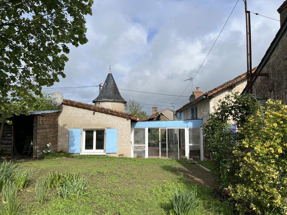 Villa em Adriers, Vienne - foto 1