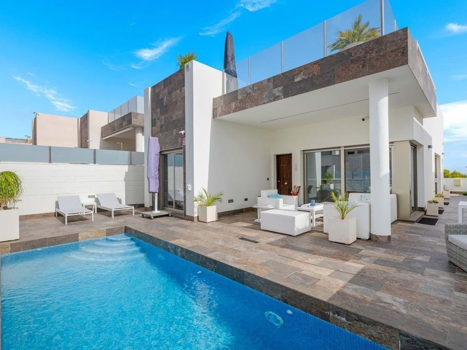 Villa i Villamartin, Alicante - foto 1
