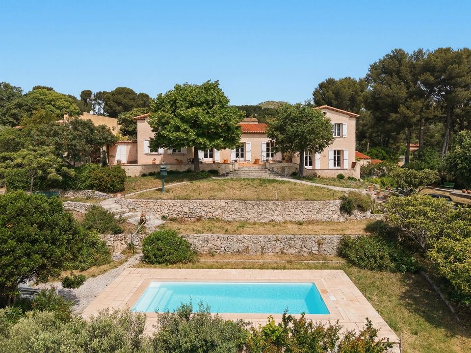 Villa in Marseille, Bouches-du-Rhone - foto 5