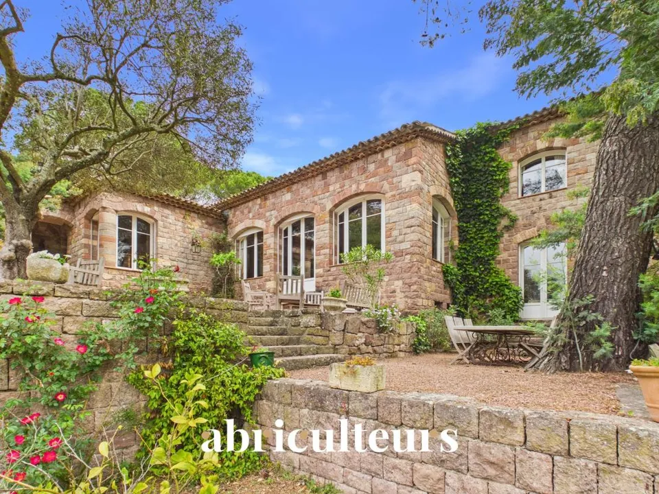 Villa i Saint-Raphaël, Var - foto 1