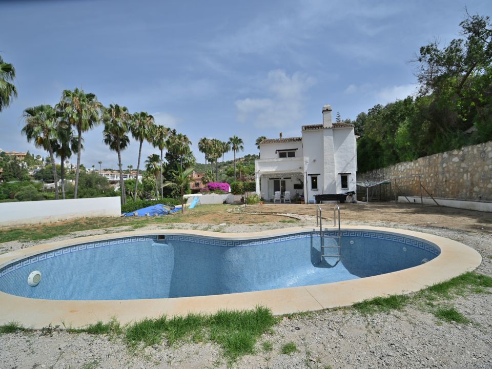 Villa i Calahonda, Malaga - foto 1