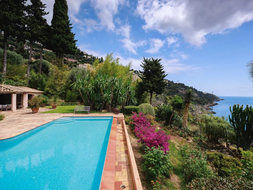 Landejendom i Roquebrune-Cap-Martin, Alpes-Maritimes - foto 1