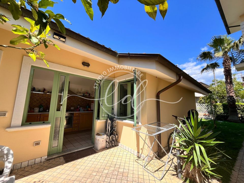 Villa a Pietrasanta, Lucca - foto 1