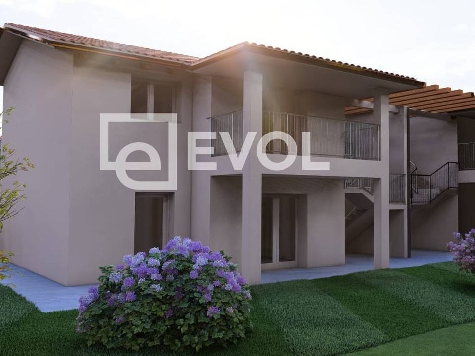Casa adossada a Ronchis, Udine - foto 1