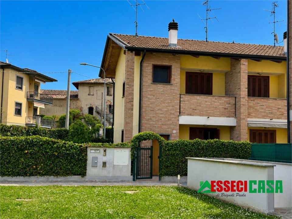 Villa i Casirate d'Adda, Bergamo - foto 1