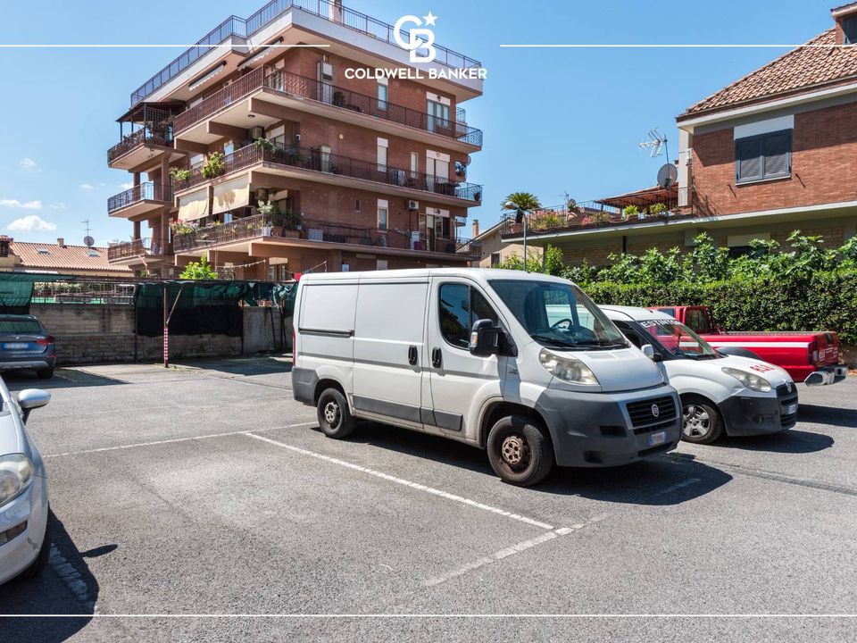 Espai d'estacionament a Ciampino, Rome - foto 4
