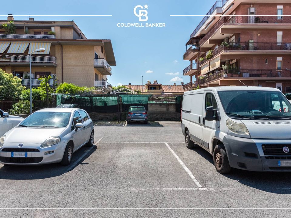 Espai d'estacionament a Ciampino, Rome - foto 5