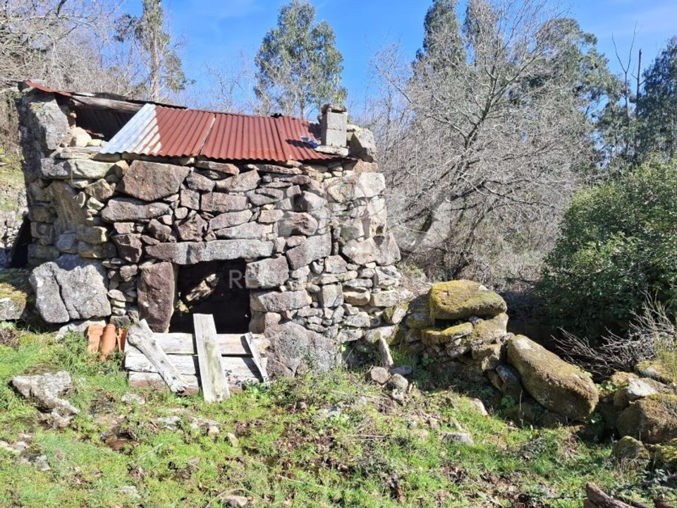 Helårsgrund i Arcos de Valdevez, Viana do Castelo - foto 2