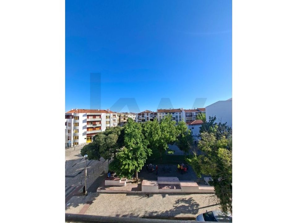 Lejlighed i Baixa da Banheira, Setubal - foto 1