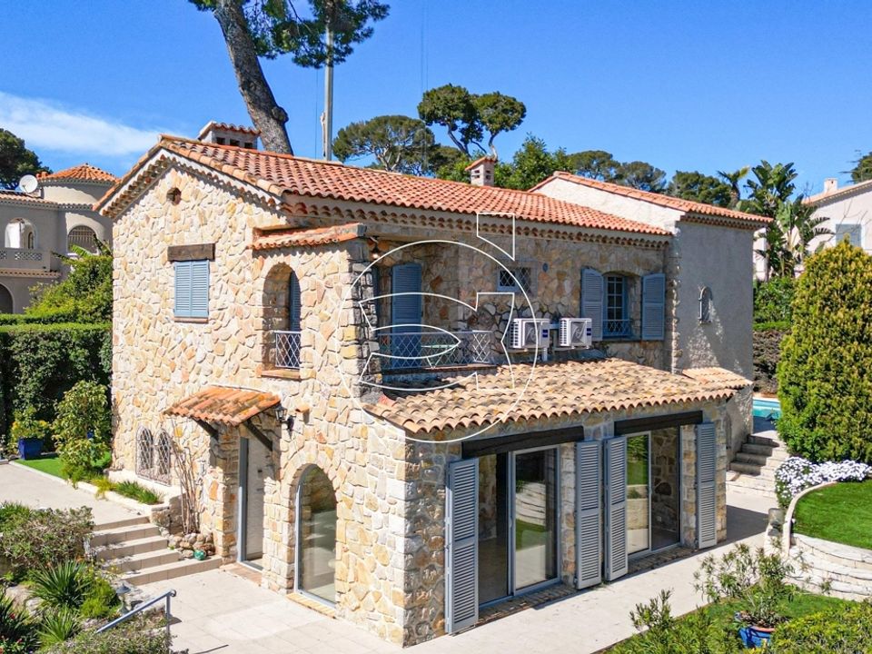 Villa i Antibes, Alpes-Maritimes - foto 1