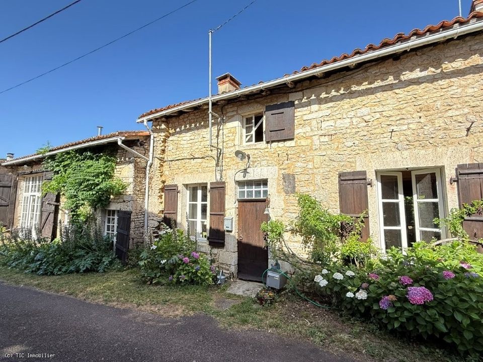 Villa i Champagne-Mouton, Charente - foto 1