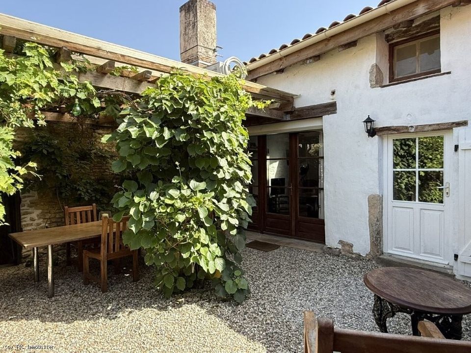Villa in Nanteuil-en-Vallee, Charente - foto 3