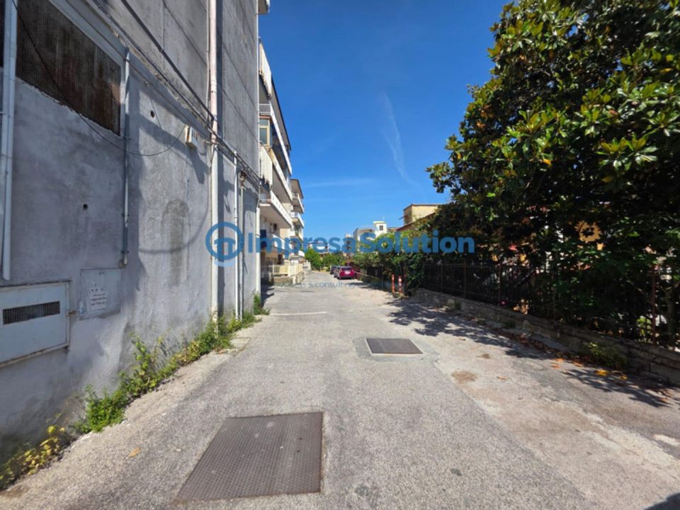 Erhvervsejendom i Naples, Naples - foto 1