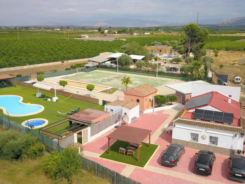 Villa en Benferri, Alicante - foto 1