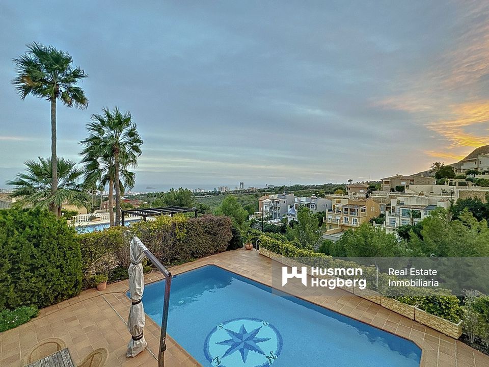 Villa i La Nucia, Alicante - foto 1