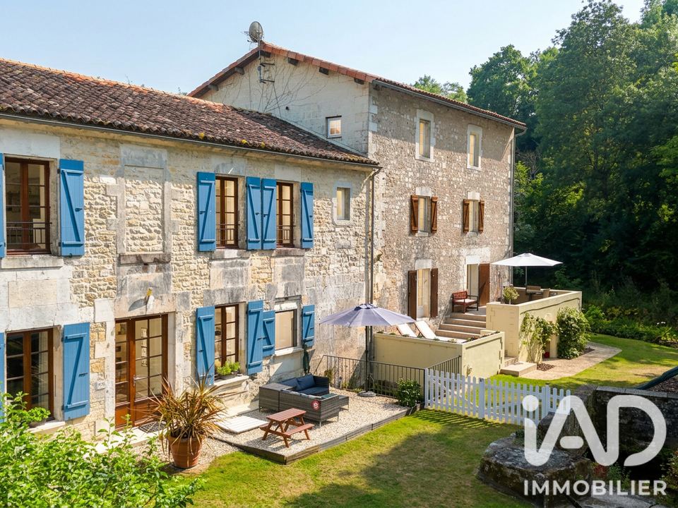 Villa in Bourg-Charente, Charente - foto 2