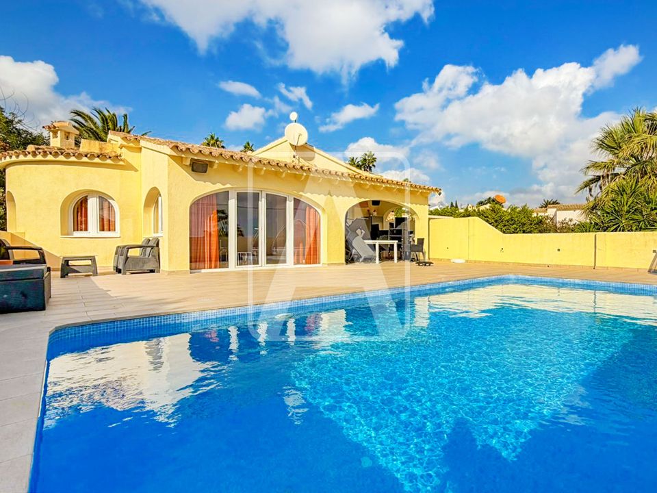 Villa en Calpe, Alicante - foto 1