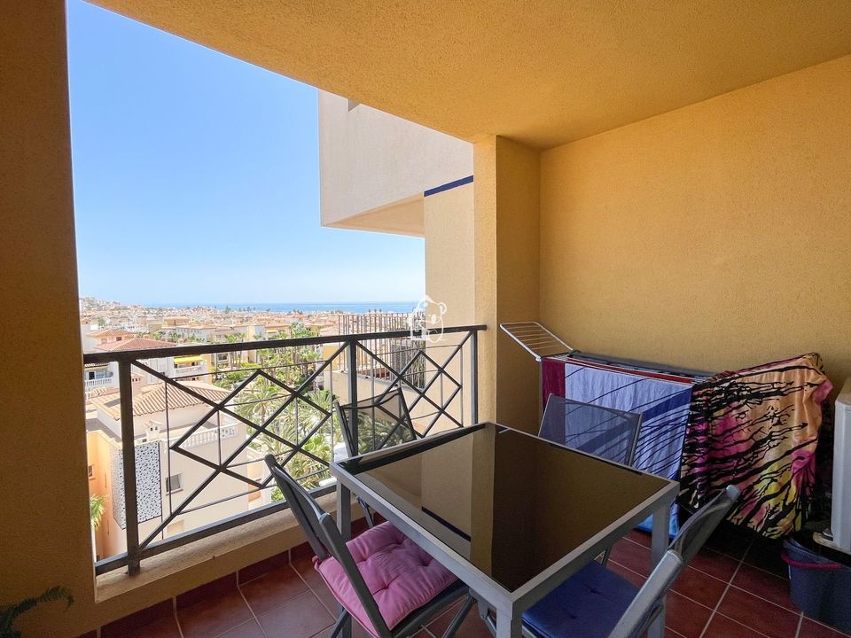 Apartment in Torrevieja, Alicante - photo 3