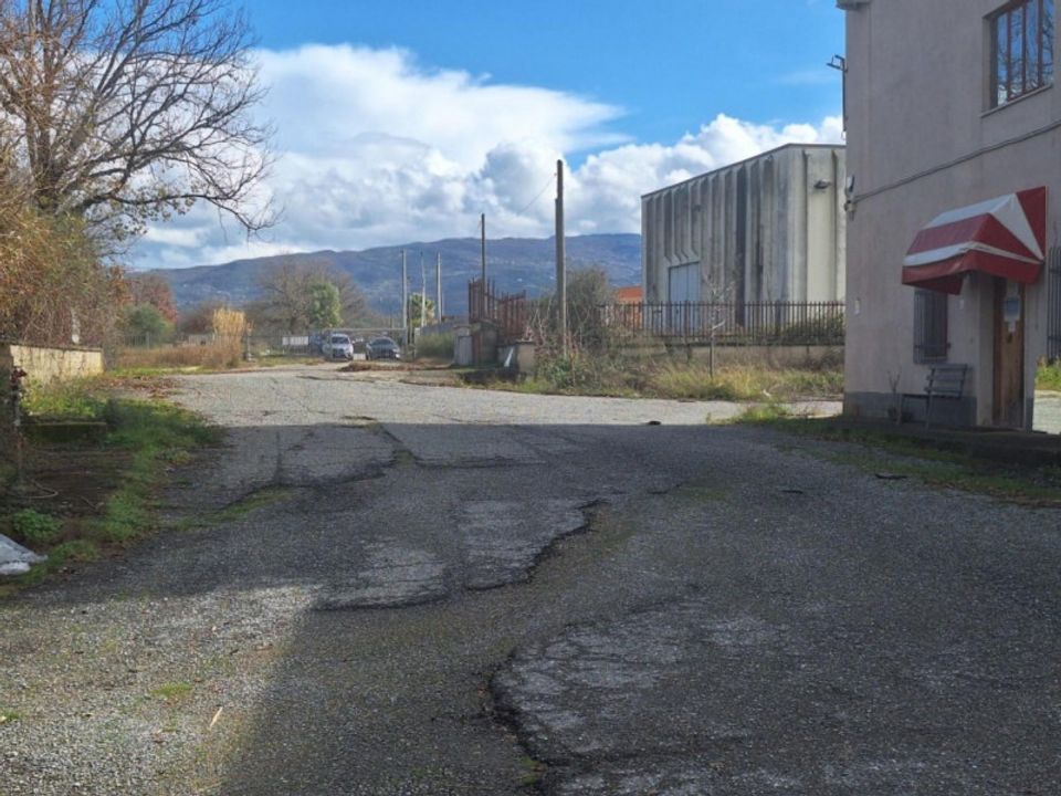 Erhvervsejendom i Bisignano, Cosenza - foto 3