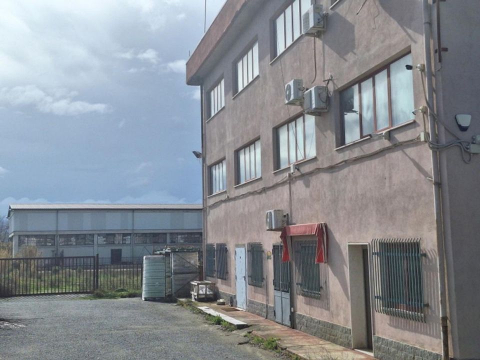 Erhvervsejendom i Bisignano, Cosenza - foto 4