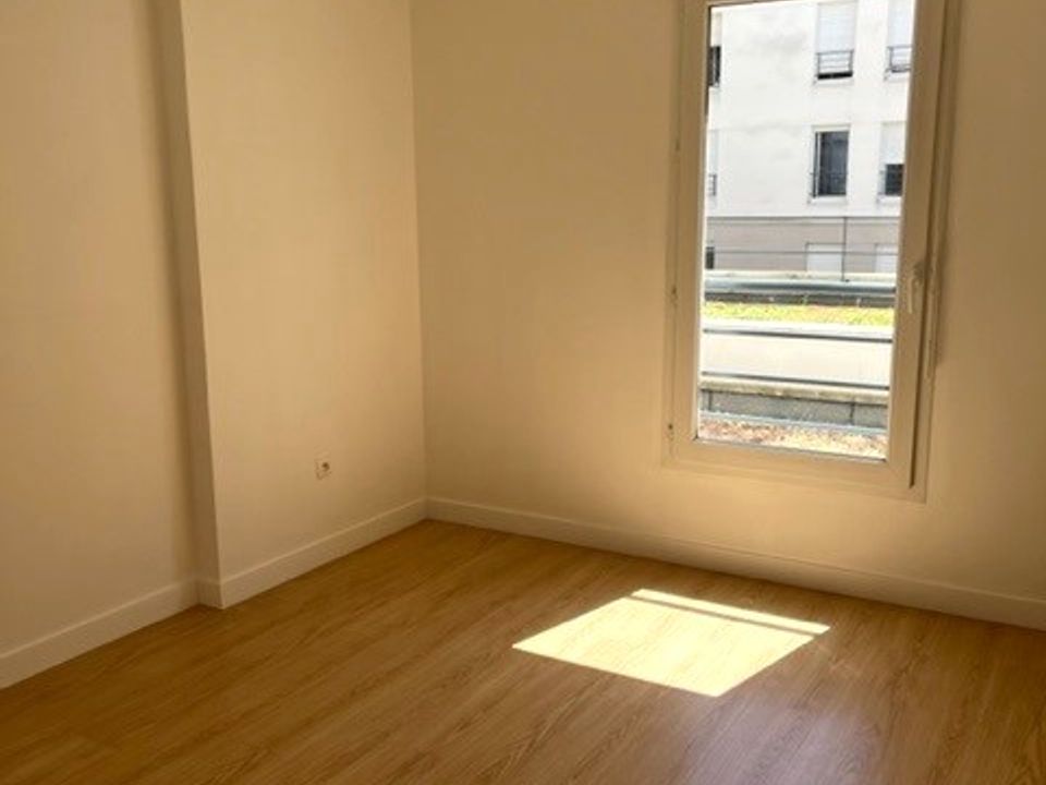 Apartment in Thiais, Val-de-Marne - photo 4