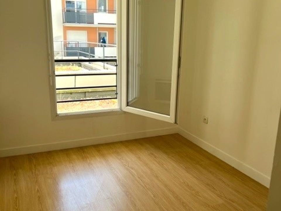 Apartment in Thiais, Val-de-Marne - photo 5