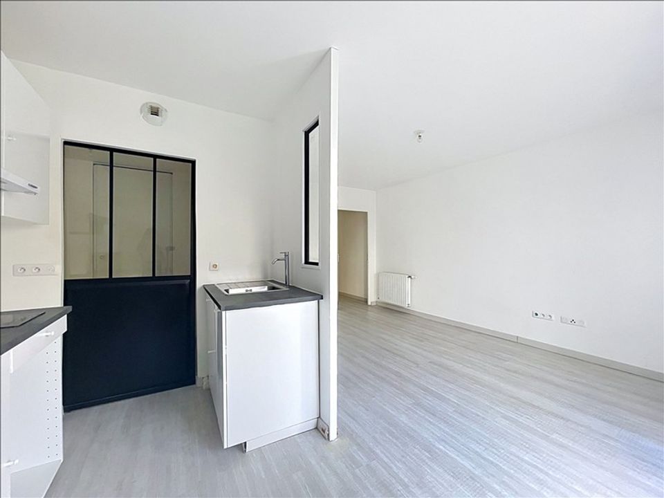 Apartamento en Montfermeil, Seine-Saint-Denis - foto 4