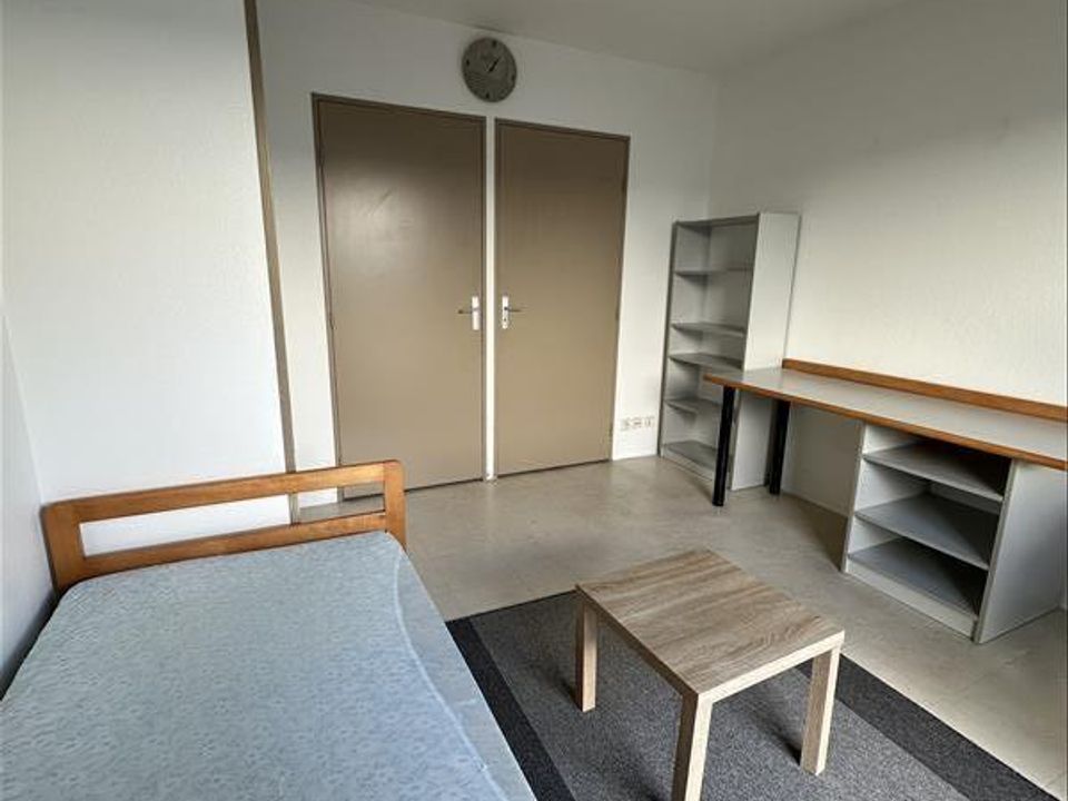 Studio in Reims, Marne - photo 3