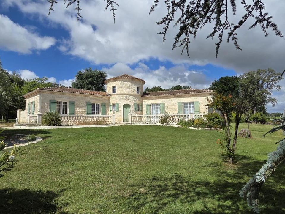 Villa en Saint-André-de-Lidon, Charente-Maritime - foto 2