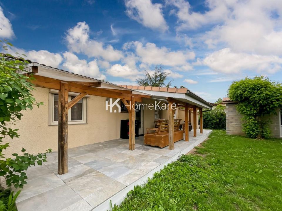 Villa i Carbon-Blanc, Gironde - foto 1
