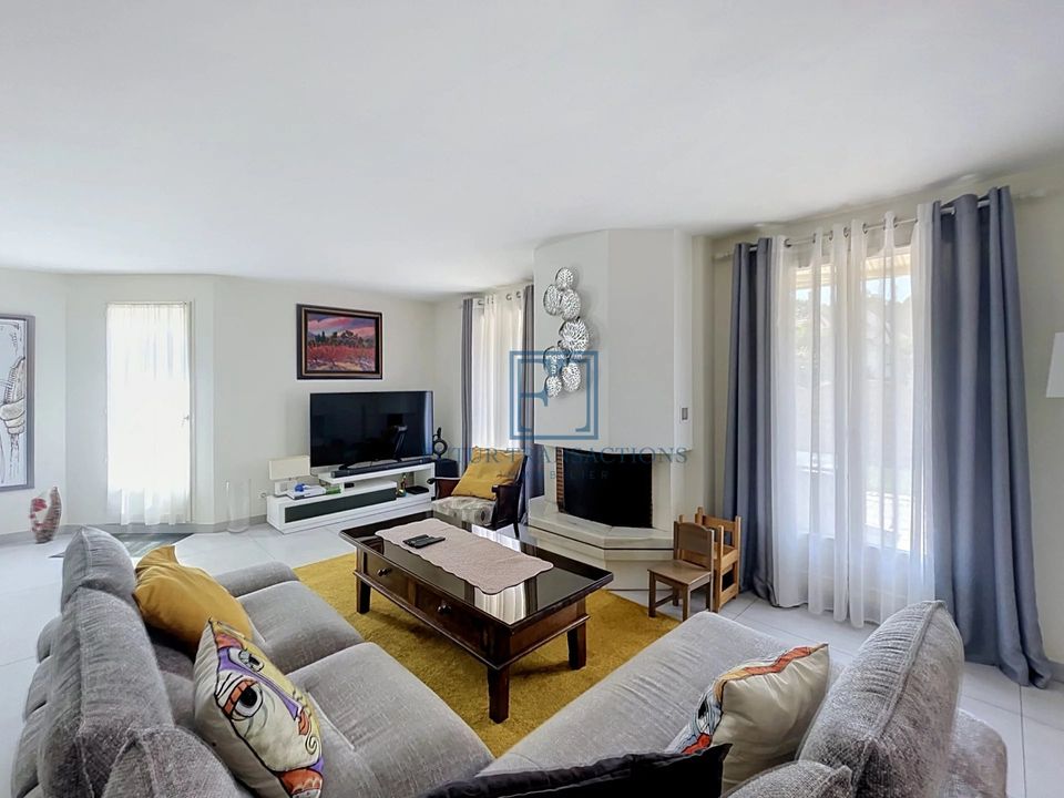 Villa i Le Mesnil-Saint-Denis, Yvelines - bilde 4