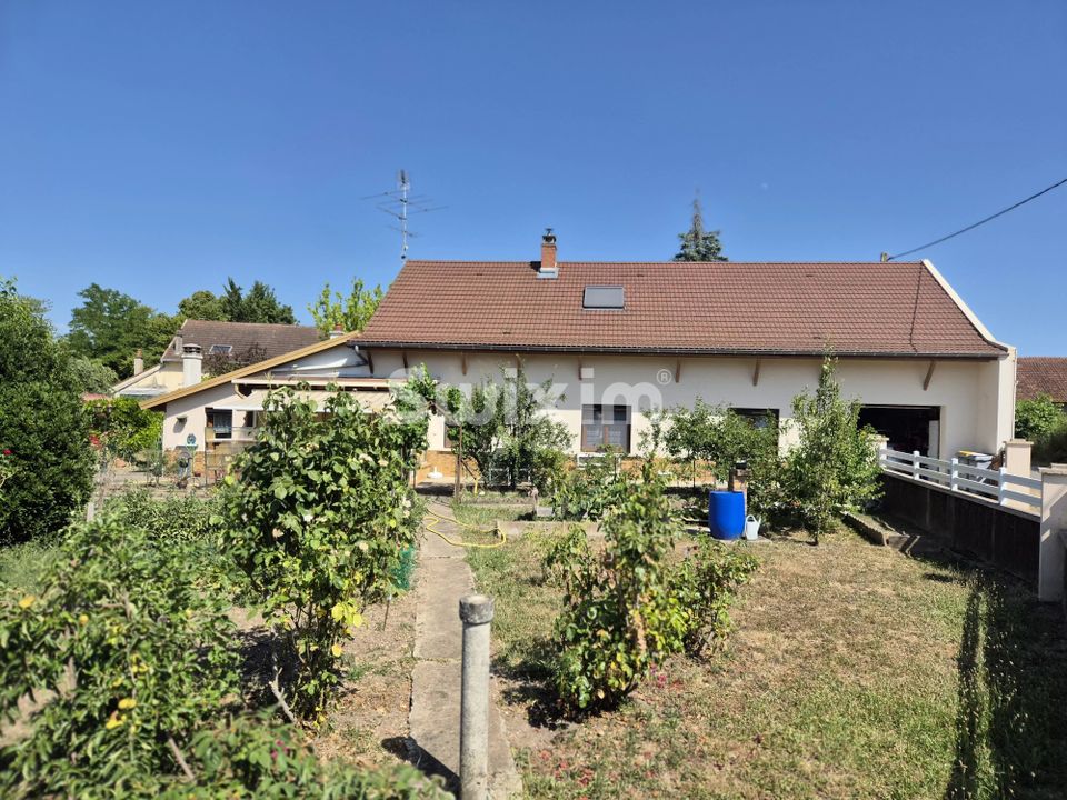 Villa in Petit-Noir, Jura - foto 1