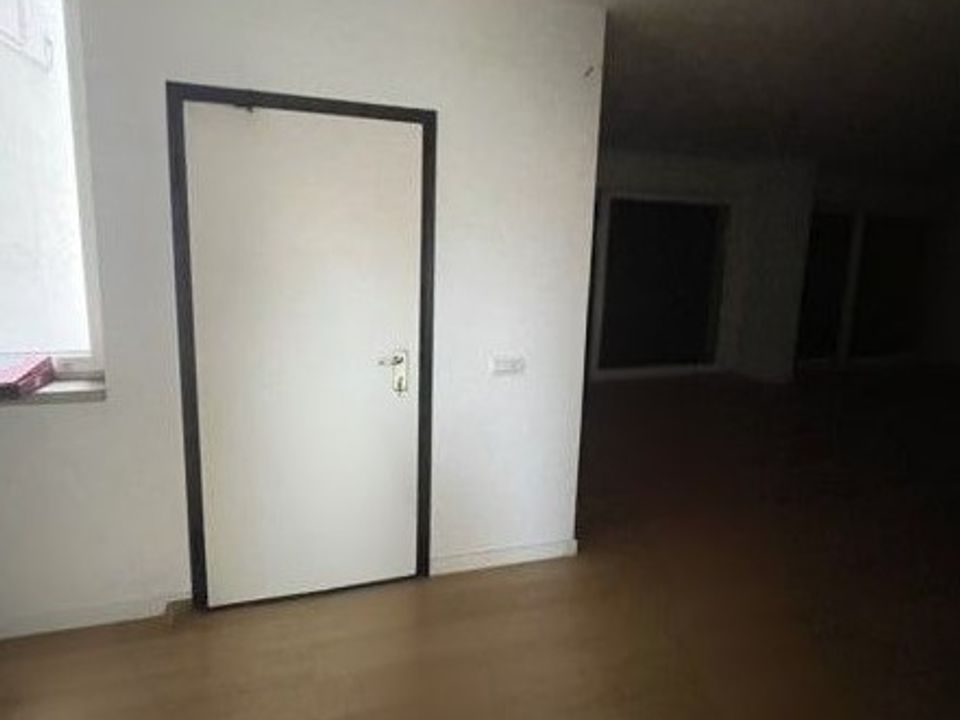 Erhvervsejendom i Treviso, Treviso - foto 3