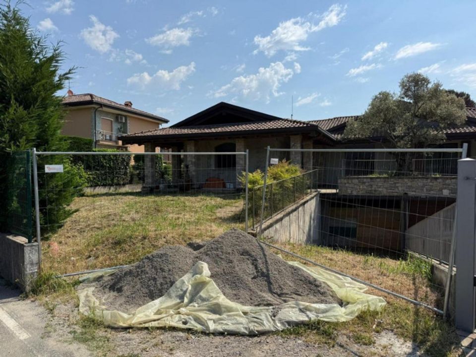 Villa i Calusco d'Adda, Bergamo - foto 1