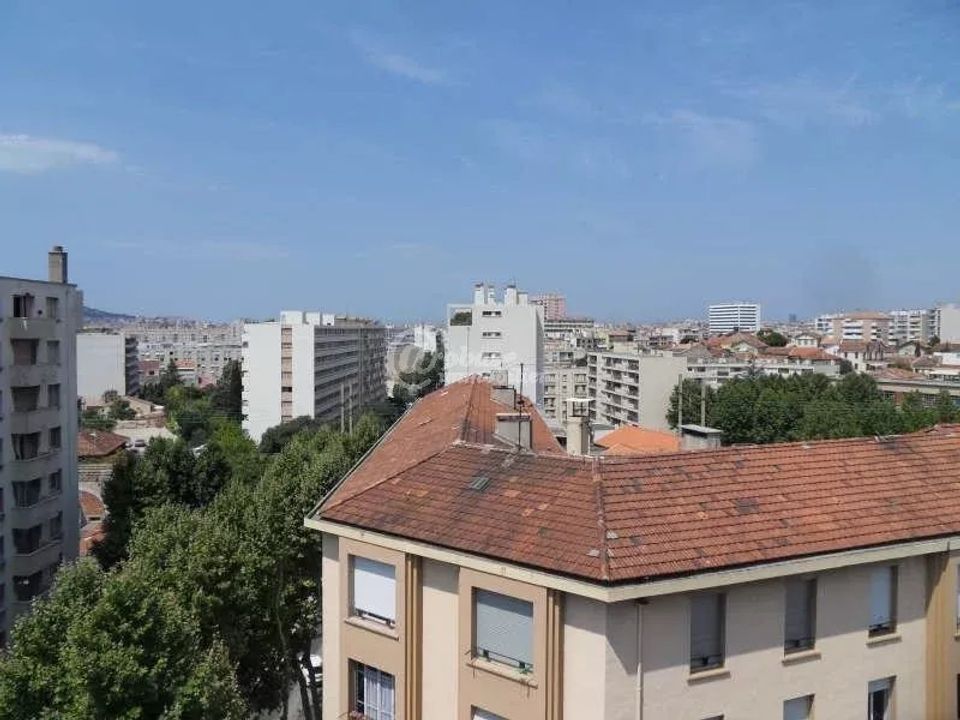 Apartment in Marseille, Bouches-du-Rhone - photo 2